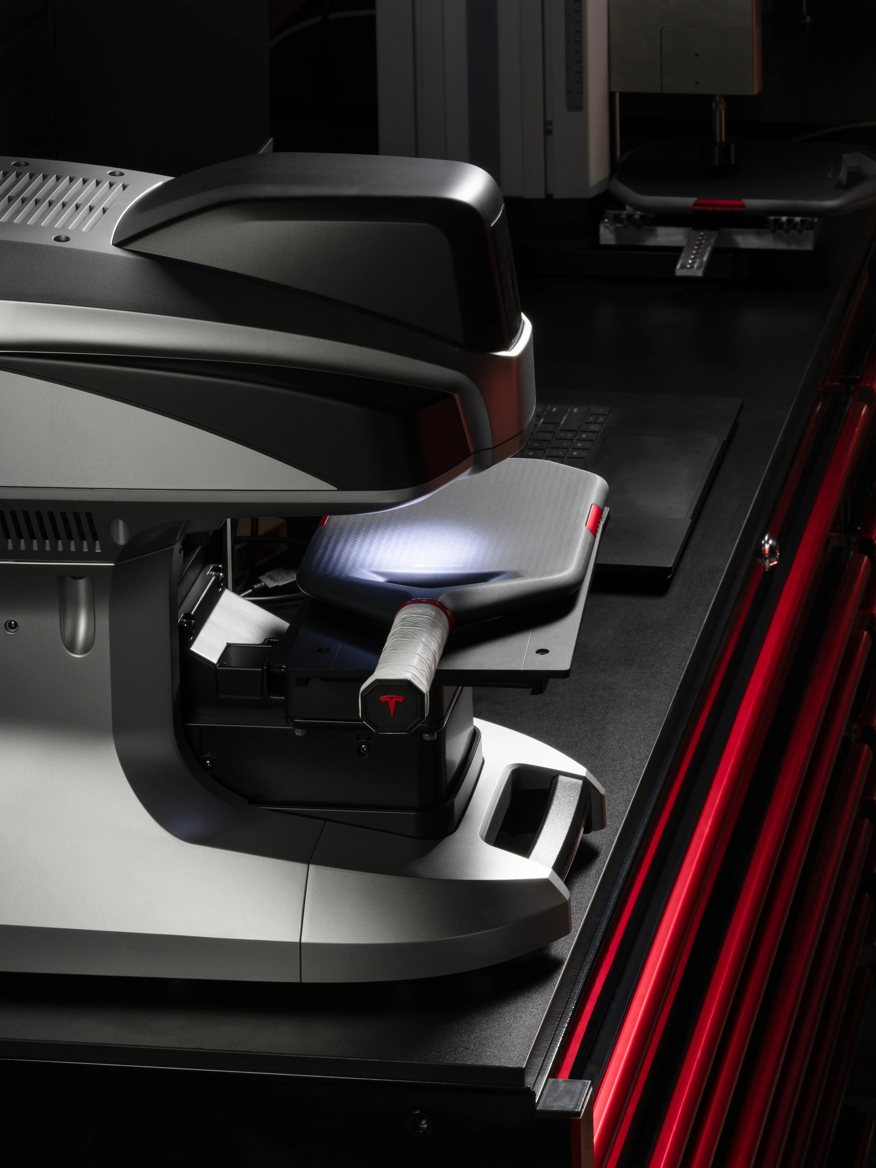 Selkirk AMPED Invikta Midweight view 1